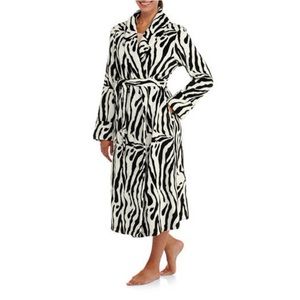 EUC Faded Glory Zebra Print Plush Robe with pockets! • Size M (8-10)